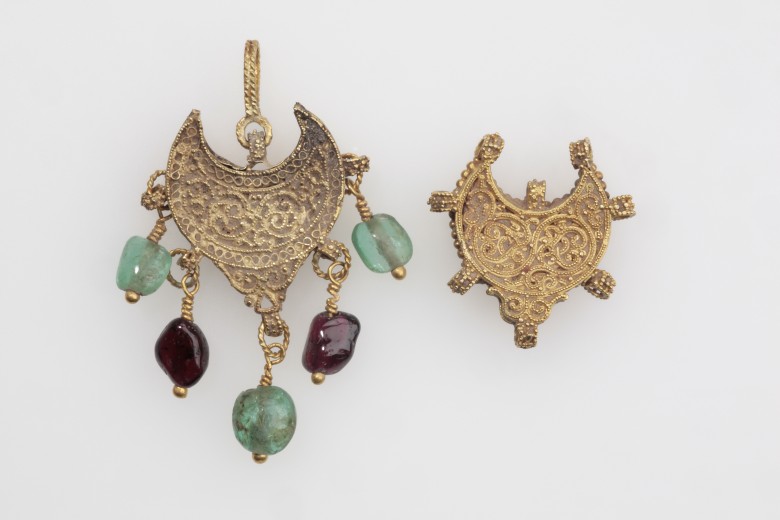 The Art of Adornment: Jewellery of the Islamic lands