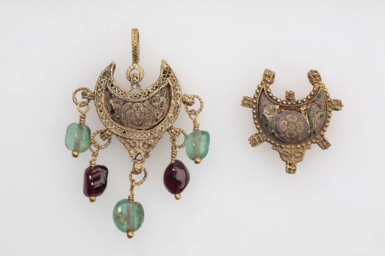 The Art of Adornment: Jewellery of the Islamic lands